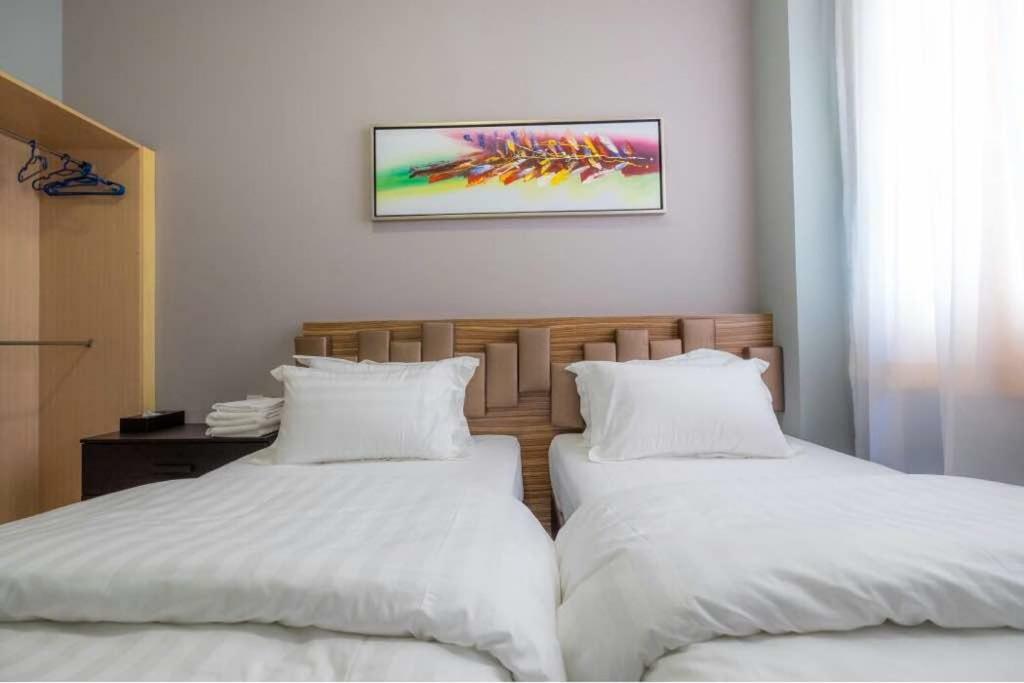 6, Persiaran Tanjung Bunga 3 Villa Бату Феринги Екстериор снимка