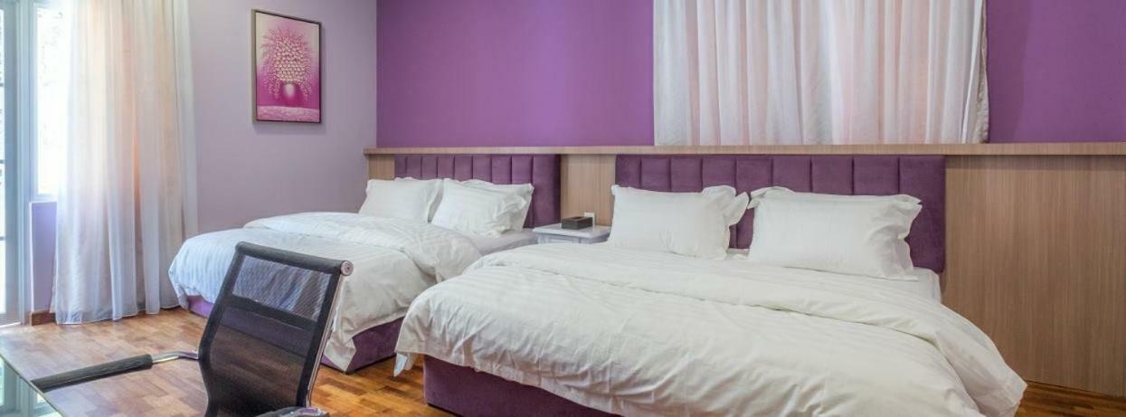 6, Persiaran Tanjung Bunga 3 Villa Бату Феринги Екстериор снимка